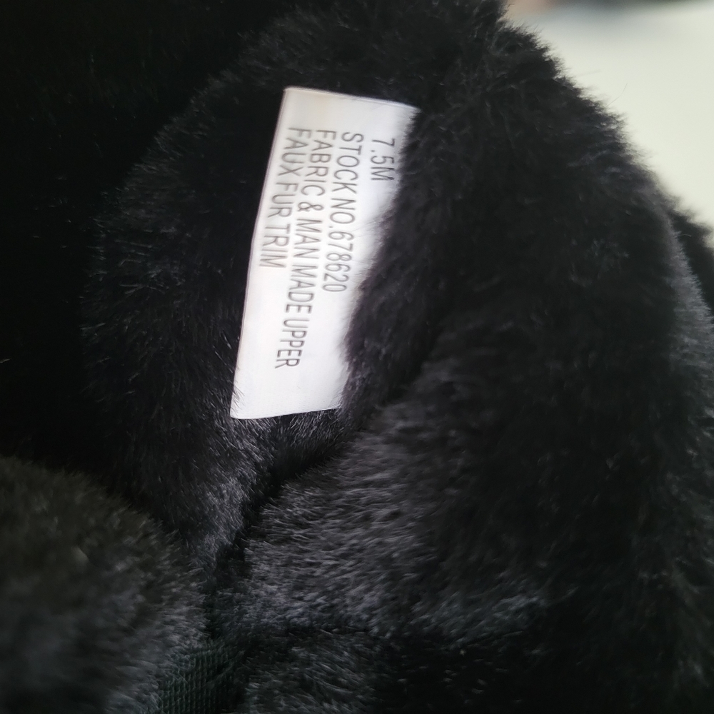 Cheeks® Fit Body Water-Repellent Puffer Boots - Picture 11 of 16